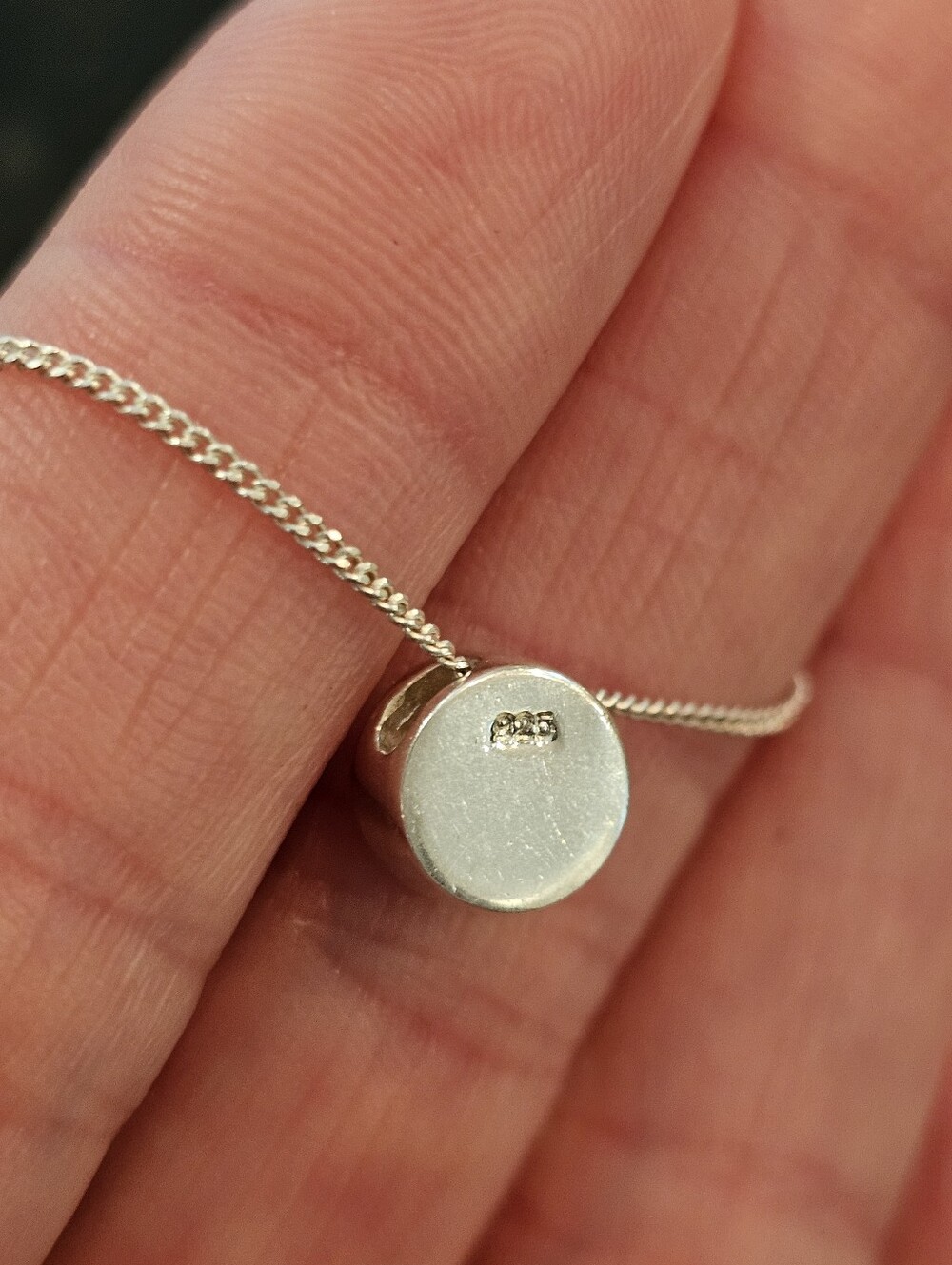 Sterling Silver One Carat Mossanite Solitare Pendant Necklace In A Bezel Setting - Picture 6 of 8